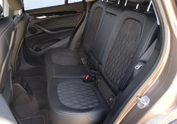 BMW X1 cena 119900 przebieg: 56380, rok produkcji 2019 z Ćmielów małe 137